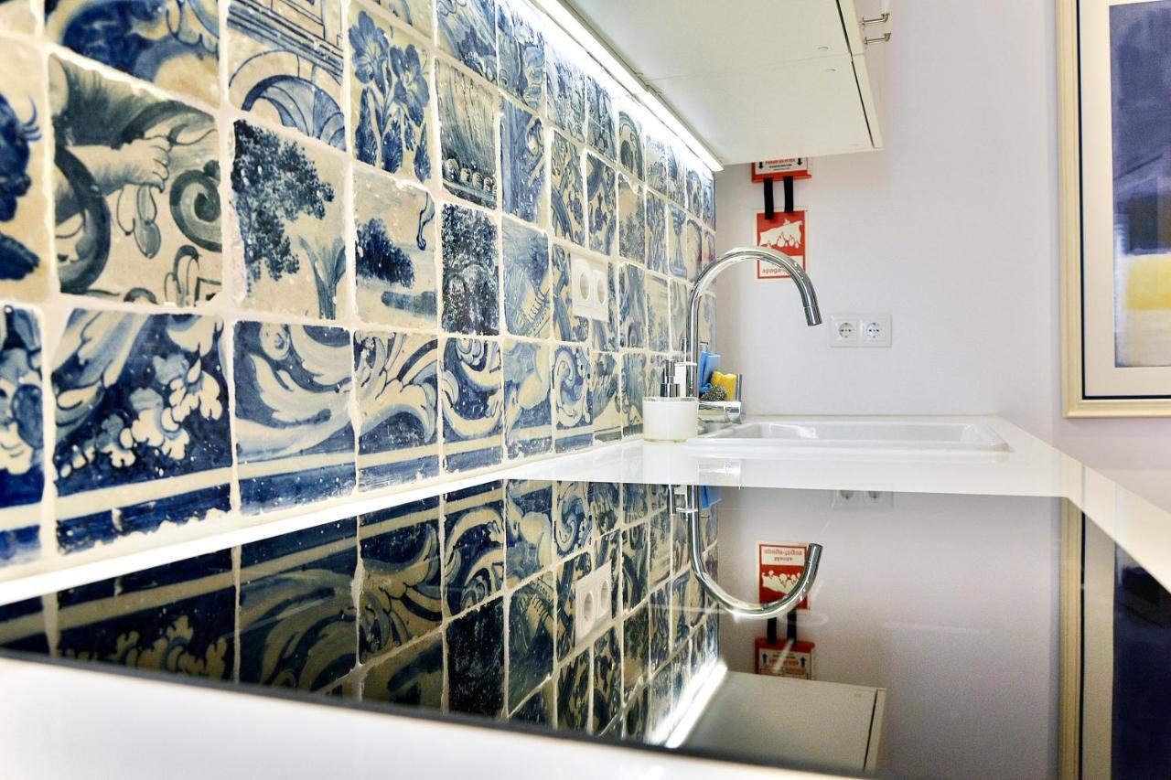 Bright And Spacious Three Bedroom In The Heart Of Apartment